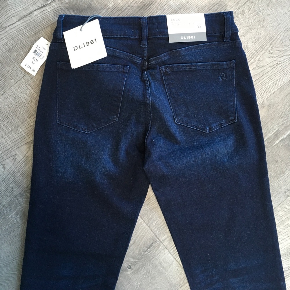 |NEW|DL Mid Rise Curvy Straight Jeans - Picture 3 of 5